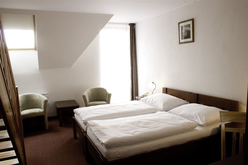 Pytloun Wellness Hotel Hasistejn Misto Экстерьер фото