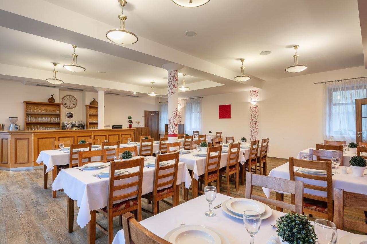Pytloun Wellness Hotel Hasistejn Misto Экстерьер фото